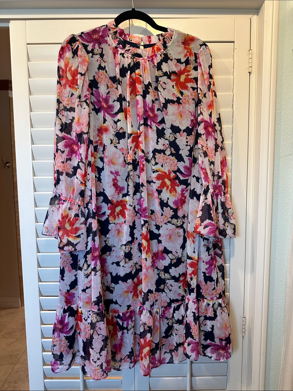 Maggy London Floral Tiered Long Sleeve Dress - Pink & Navy. Only worn once!